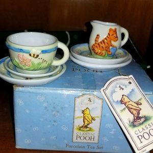Pooh ornamental plates